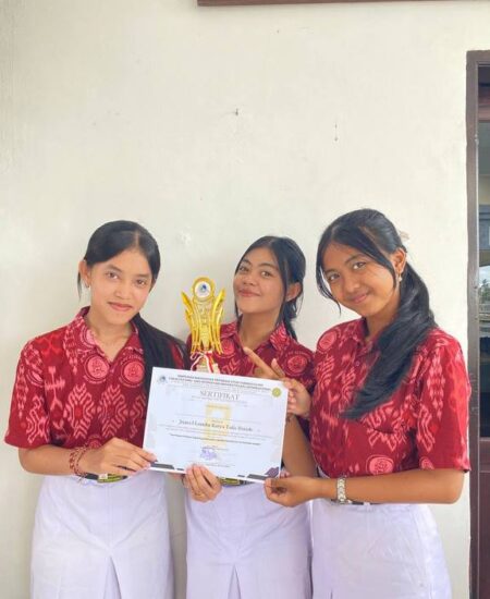 fotoprestasi lombakaryatulisilmiah (1)