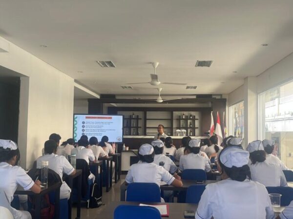 Pemaparan Materi Layanan Kesehatan Pemaparan Materi Layanan Kesehatan
